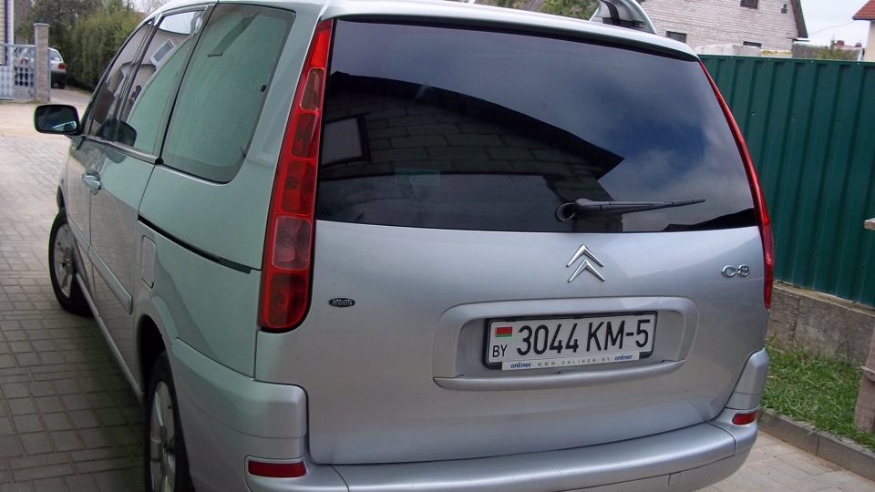 citroen c8 вид сзади