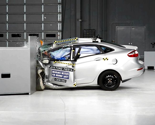 Ford Mondeo краш тест ударе нагрузка