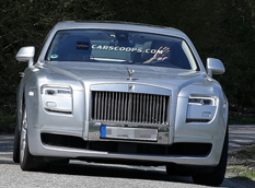 Обновленный Rolls-Royce Ghost замечен папарацци