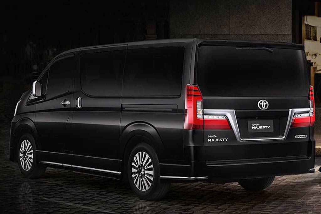 Шикарный минивэн Toyota Majesty 2019-2020