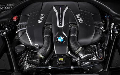 BMW M550i xDrive (F90)