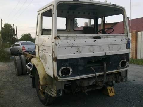 Восстановление старого грузовика Volvo F6 (58 фото)