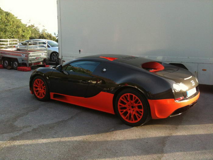 8. Bugatti Veyron Super Sport.