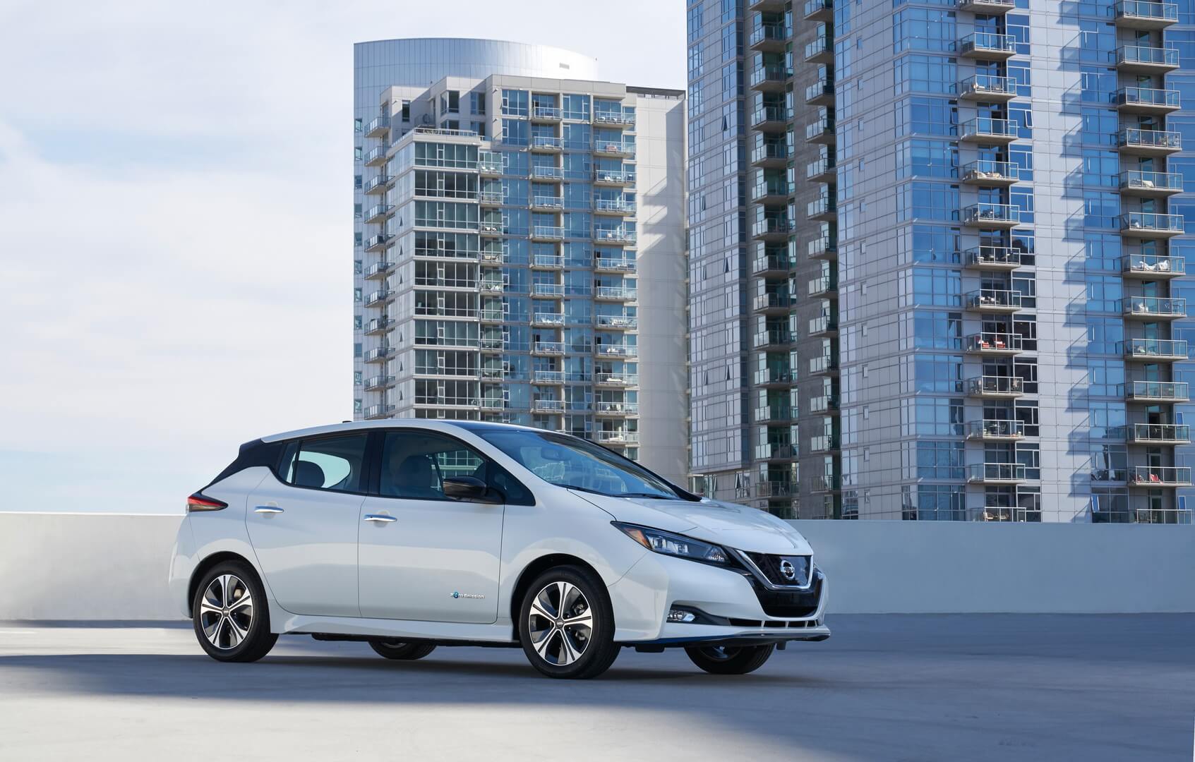 Электромобиль Nissan Leaf e+ 2019 с батареей 62 кВт⋅ч