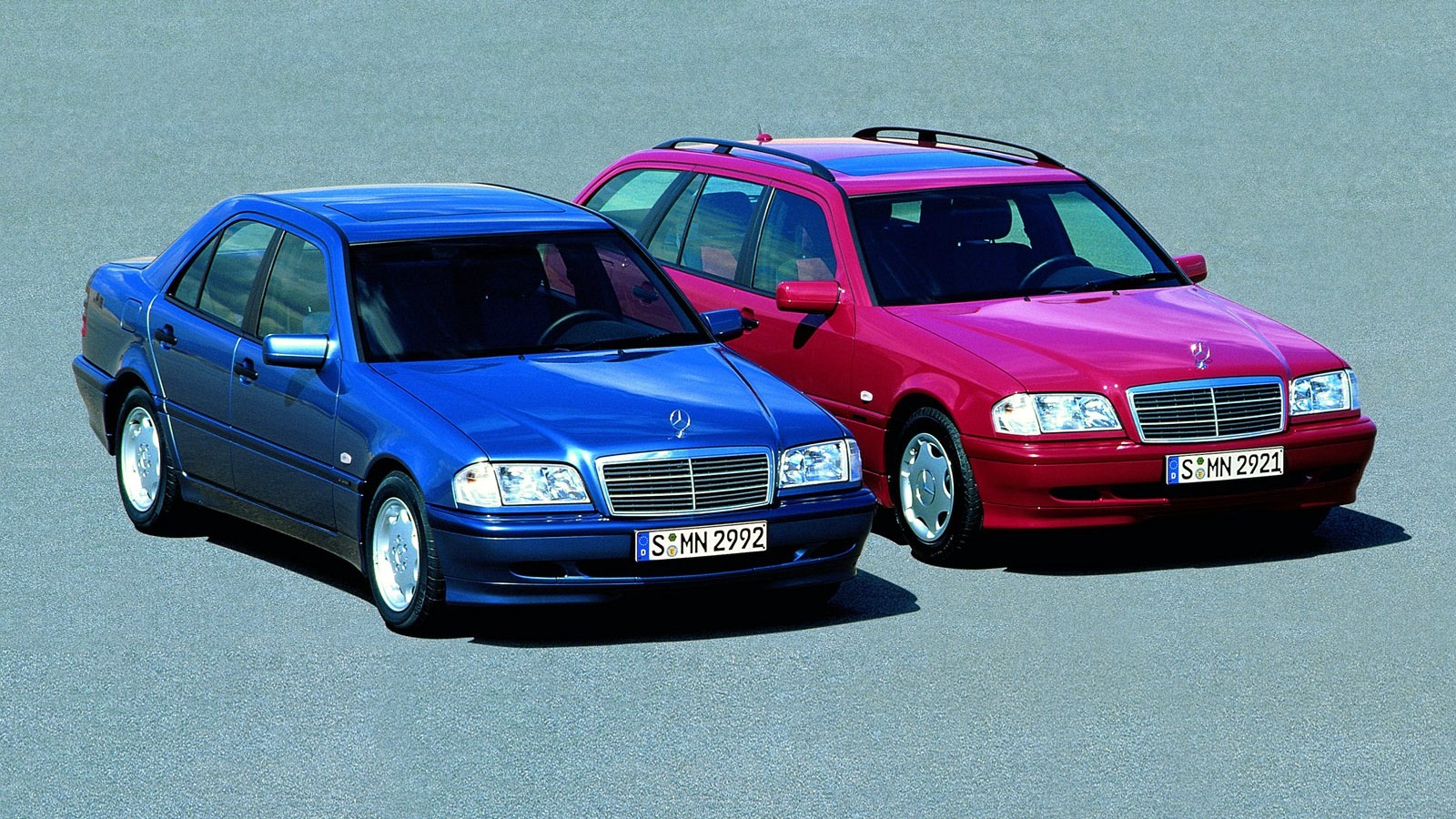 На фото: Mercedes-Benz C-Klasse (202)