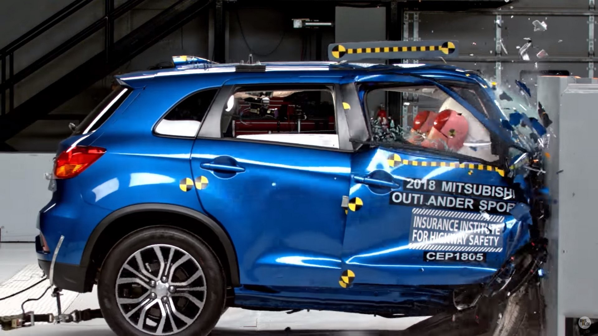 Mitsubishi Outlander Sport в тесте IIHS