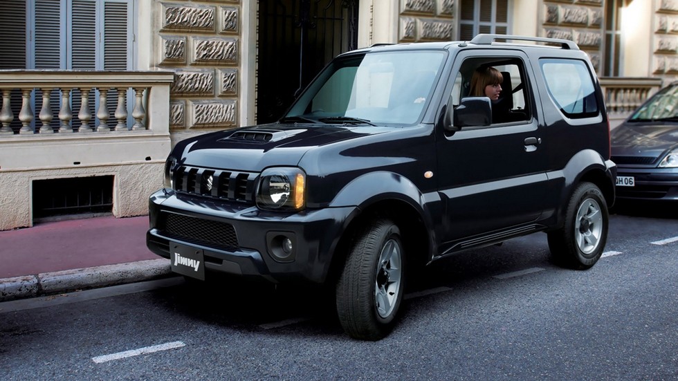 На фото: Suzuki Jimny 