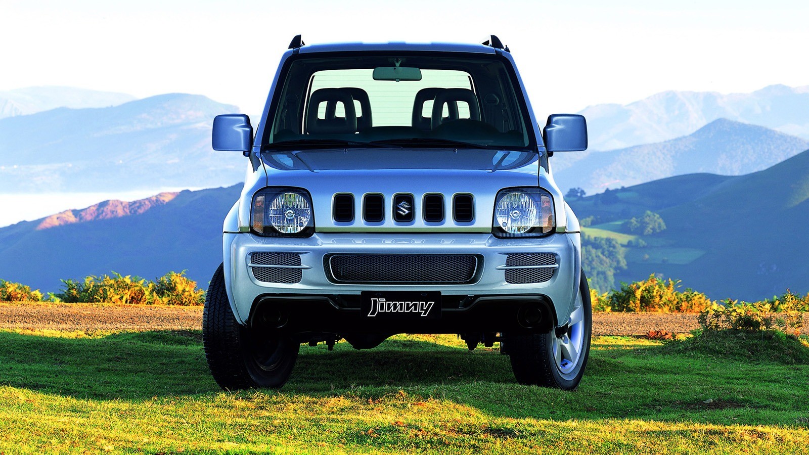 На фото: Suzuki Jimny 