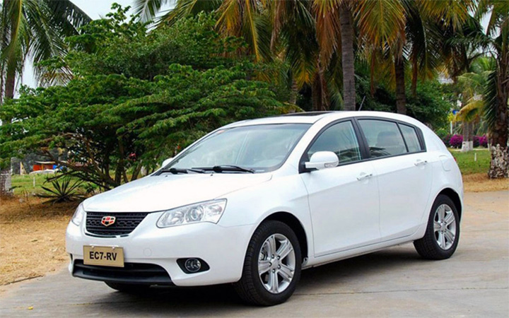 Geely Emgrand EC7 хэтчбек