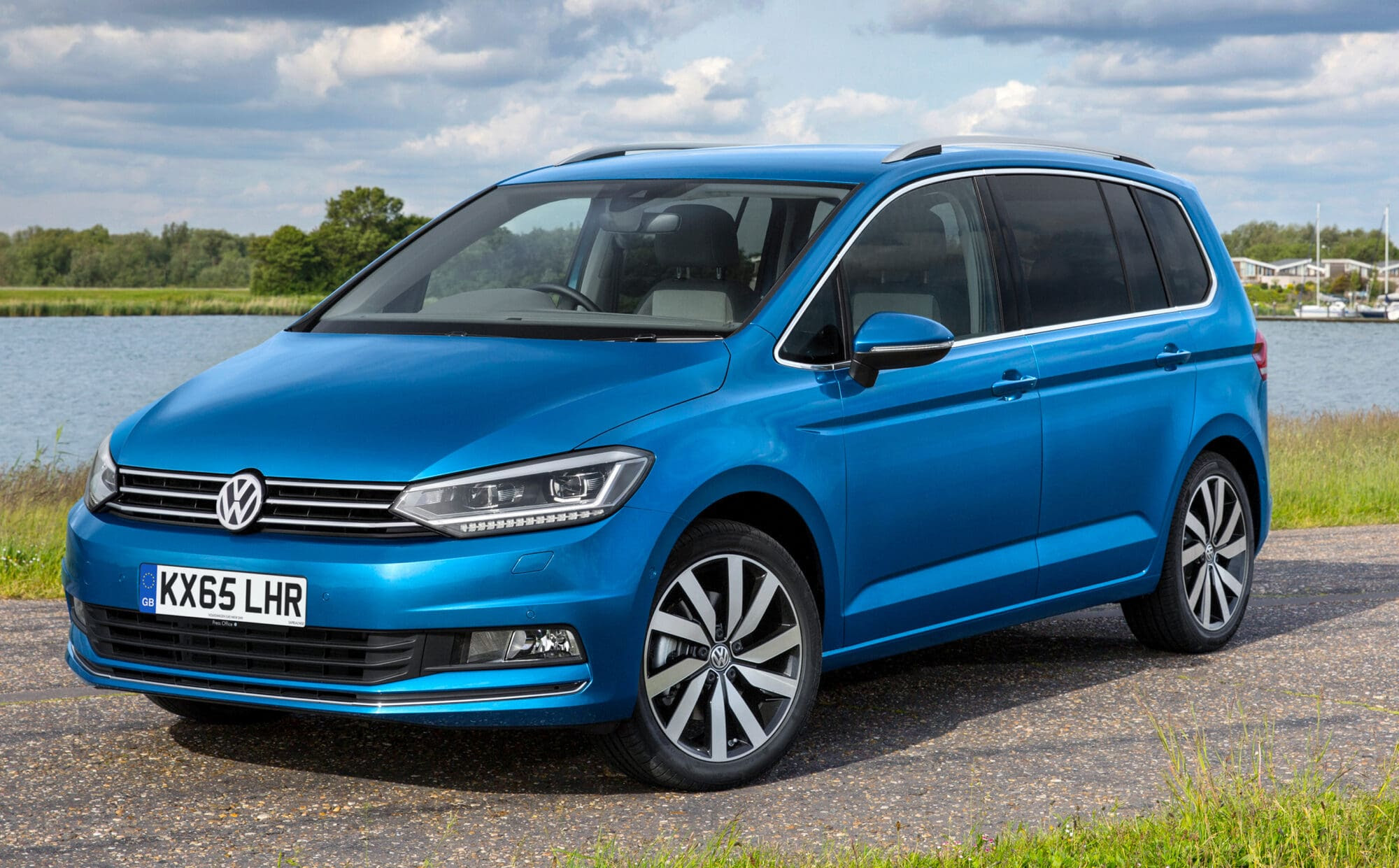 Volkswagen touran 7 мест