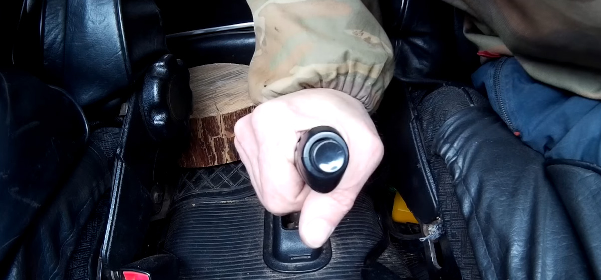 Регулировка ручного тормоза на Ладе 4х4, оптимальная затяжка ручника