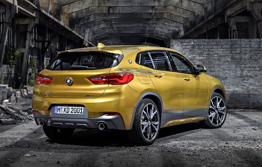 фото BMW X2 2018-2019 вид сзади