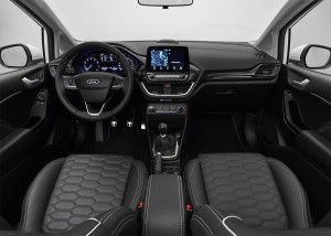 фото салона Ford Fiesta 2017-2018