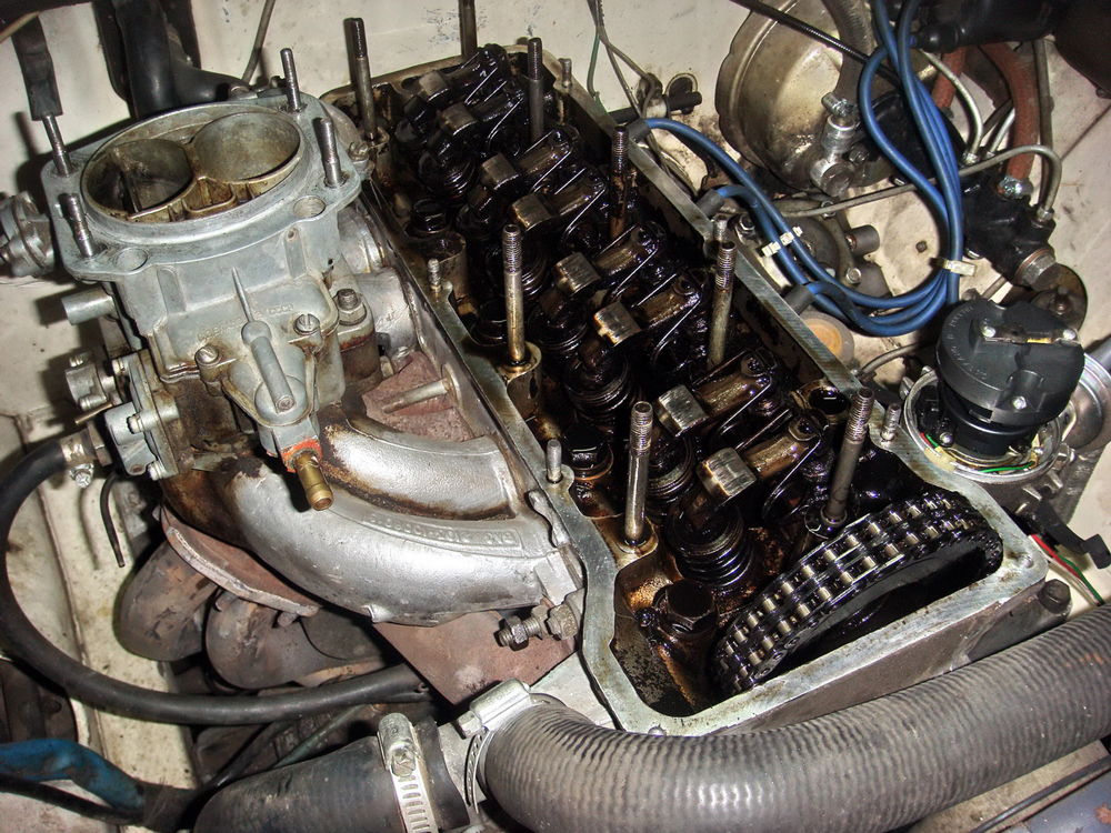 Двигатель ВАЗ 2106 разобран
