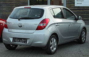 Hyundai i20 1.2 Comfort rear 20100617.jpg
