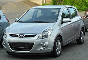 Hyundai i20 1.2 Comfort front 20100617.jpg