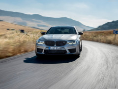 BMW M5 F90 фото