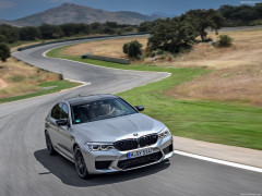 BMW M5 F90 фото