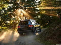 Toyota Land Cruiser фото