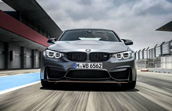 BMW M4 GTS F82 - вид спереди